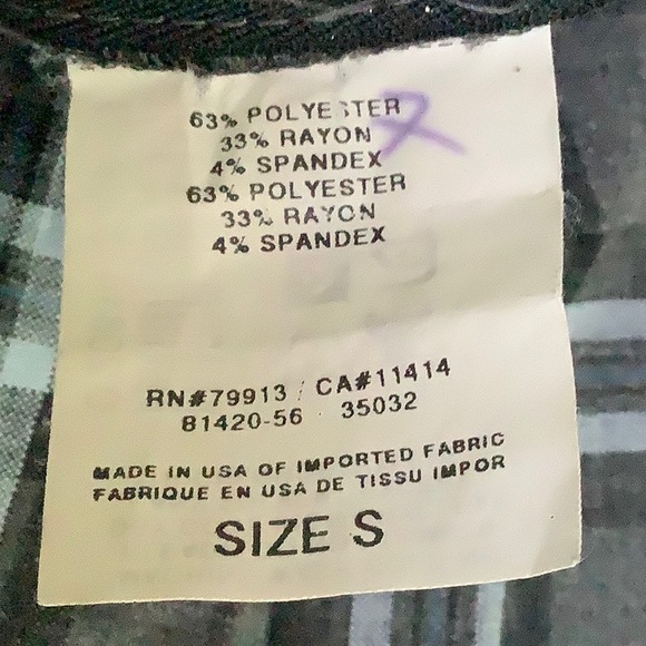 A Pea In The Pod Schoolgirl Plaid Pleated Maternity Skirt Size Small - Picture 7 of 10